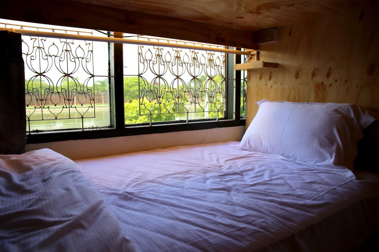 Mansion Hostel Мандалай Экстерьер фото